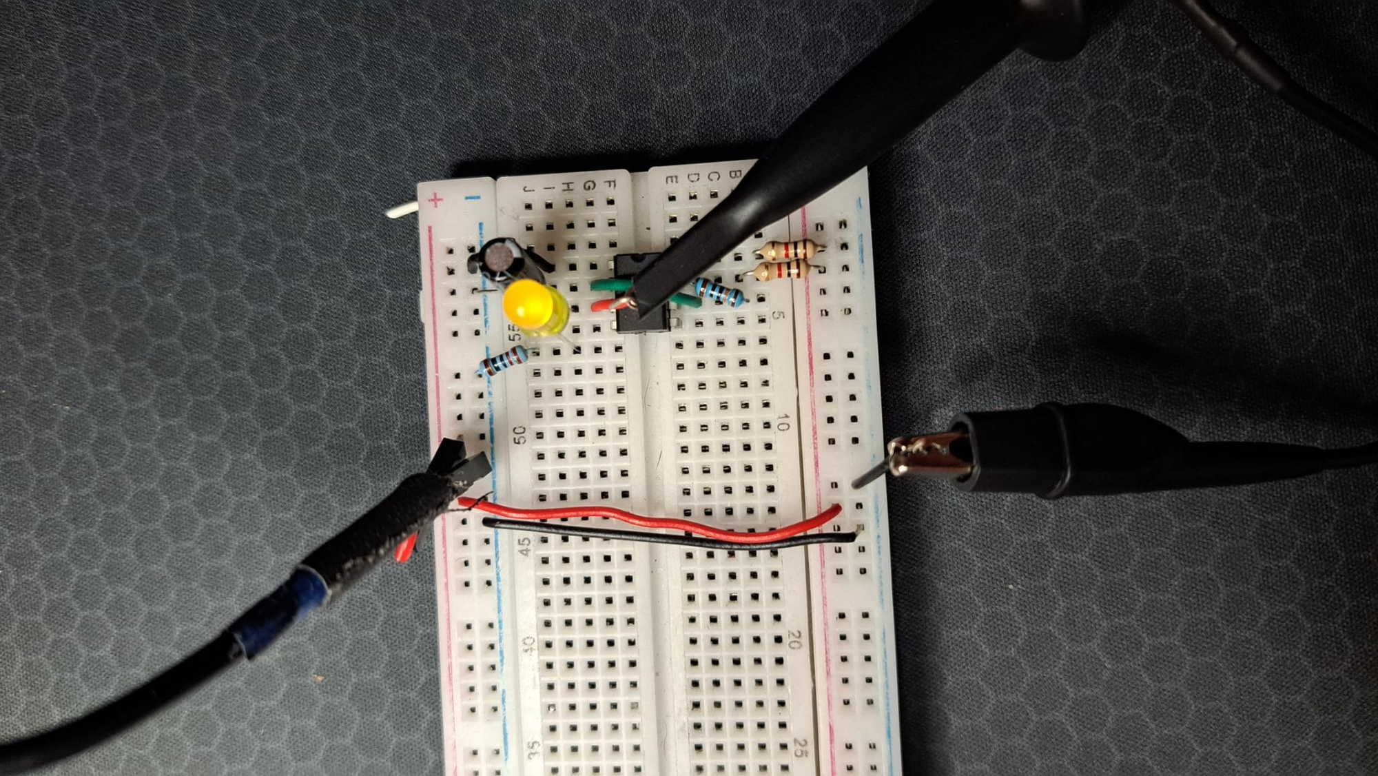 Creating a A-Stable 555 Timer Circuit using the NE555 Precision Timer