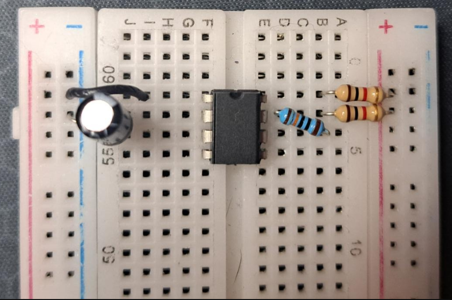 Creating a A-Stable 555 Timer Circuit using the NE555 Precision Timer